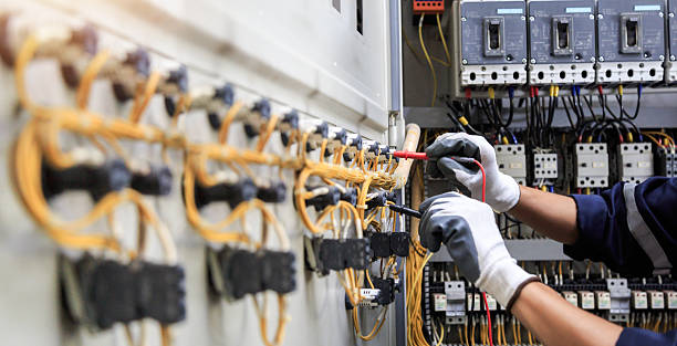 Professional Electrician technician working in Redlands, CO
